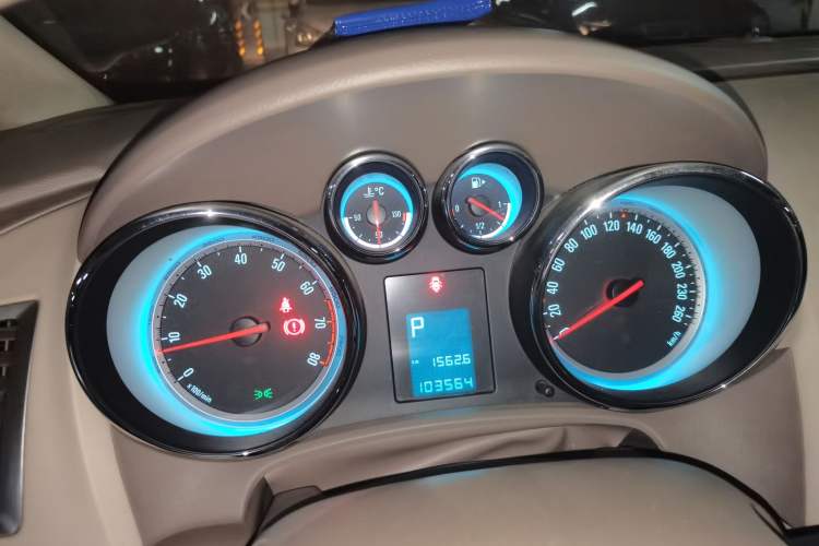 Used Buick GT 2013 GT 1.6L Automatic Comfort Edition Instrument Cluster
