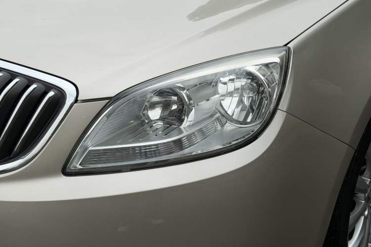 Used Buick GT 2013 GT 1.6L Manual Entry-Level Model Left Front Headlight