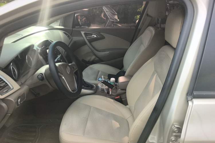 Used Buick GT 2013 GT 1.6L Automatic Fashion Edition Left Front Seat