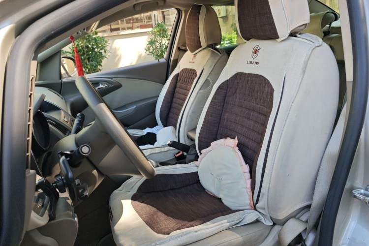 Used Buick GT 2013 GT 1.6L Automatic Fashion Edition Left Front Seat