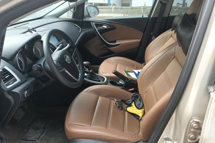 Used Buick GT 2013 GT 1.8L Automatic Fashion Edition Left Front Seat