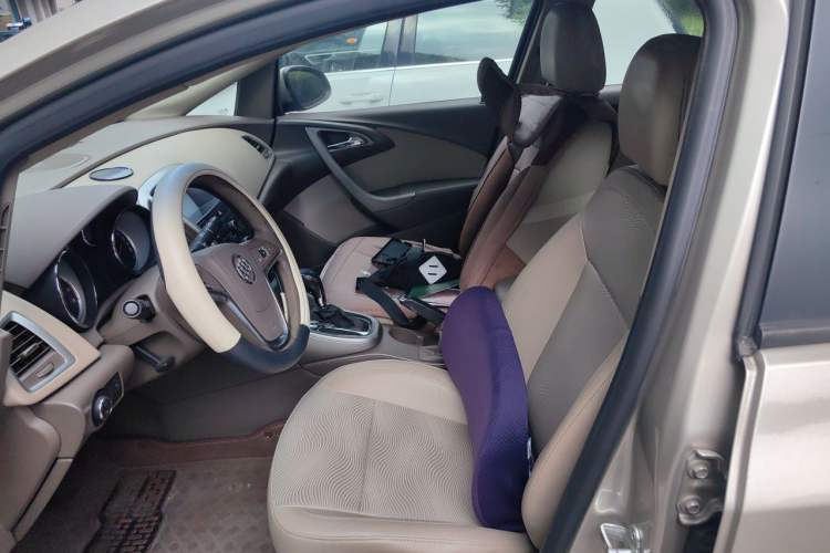 Used Buick GT 2013 GT 1.6L Automatic Fashion Edition Left Front Seat