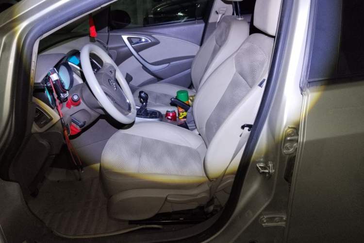 Used Buick GT 2013 GT 1.6L Manual Comfort Edition Left Front Seat