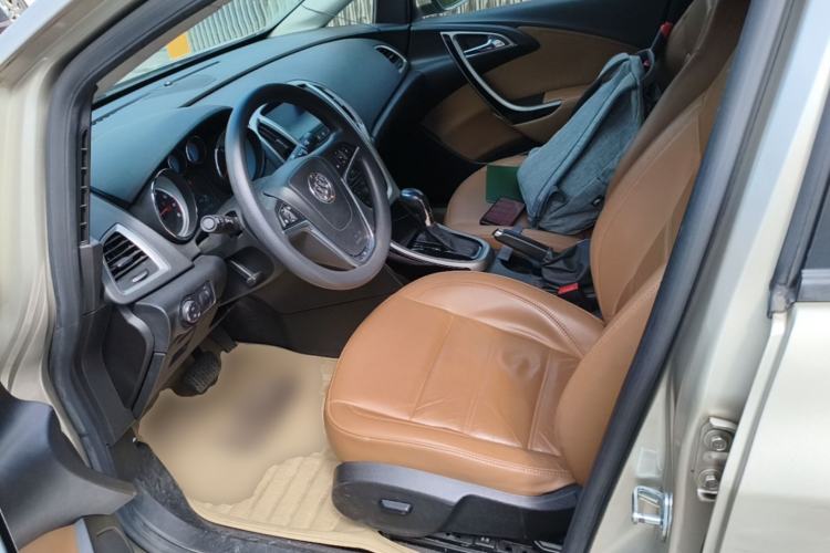 Used Buick GT 2013 GT 1.8L Automatic Fashion Edition Left Front Seat