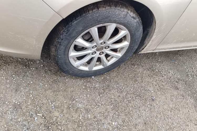Used Buick GT 2013 GT 1.6L Manual Entry-Level Model Left Front Wheel Hub