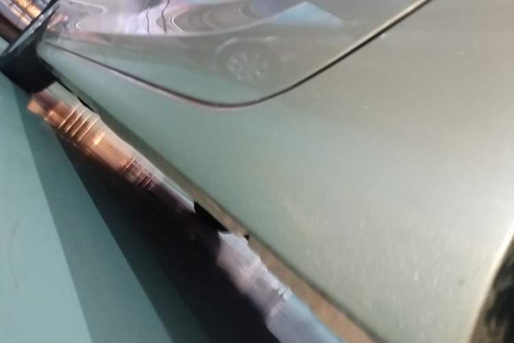 Used Buick GT 2013 GT 1.6L Automatic Fashion Edition Left Side Sill