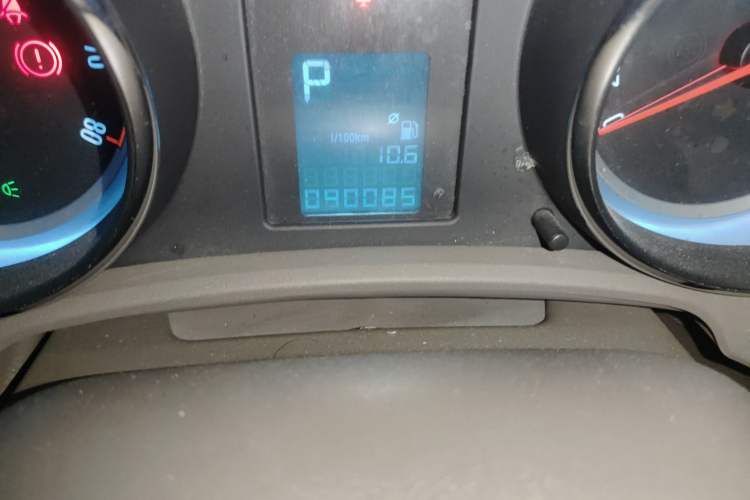Used Buick GT 2013 GT 1.6L Automatic Fashion Edition Odometer Close Up