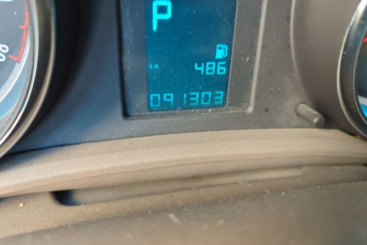 Used Buick GT 2013 GT 1.6L Automatic Fashion Edition Odometer Close Up