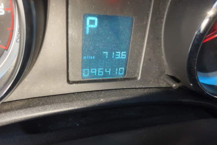 Used Buick GT 2013 GT 1.6L Automatic Fashion Edition Odometer Close Up