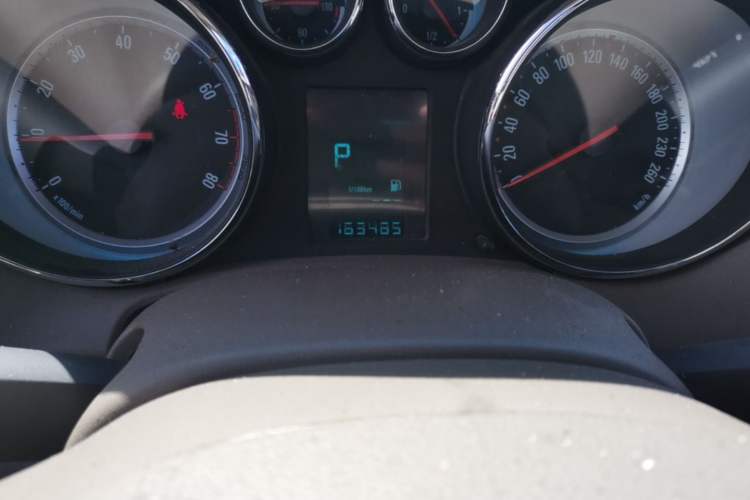 Used Buick GT 2013 GT 1.6L Automatic Fashion Edition Odometer Close Up