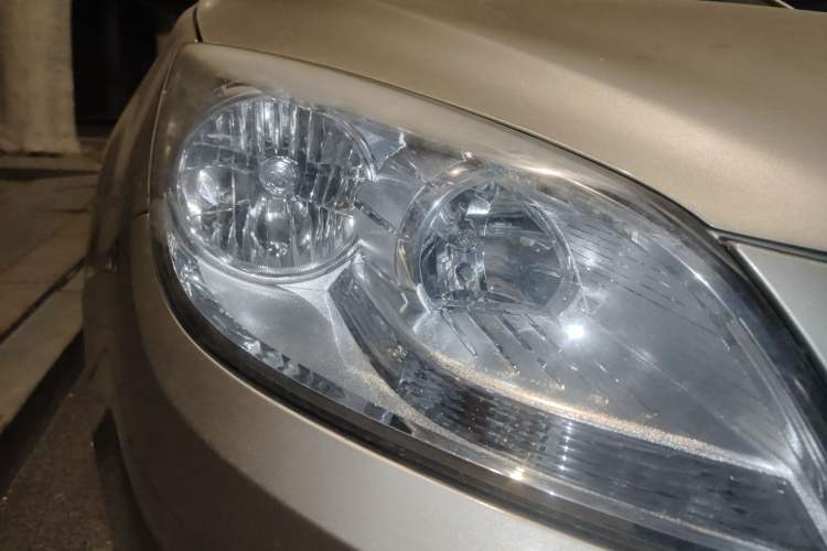 Used Buick GT 2013 GT 1.6L Automatic Fashion Edition Right Front Headlight