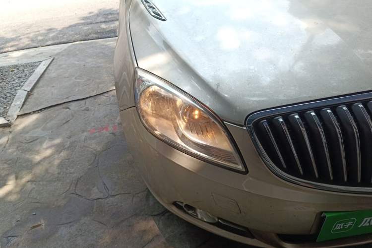 Used Buick GT 2013 GT 1.6L Automatic Fashion Edition Right Front Headlight