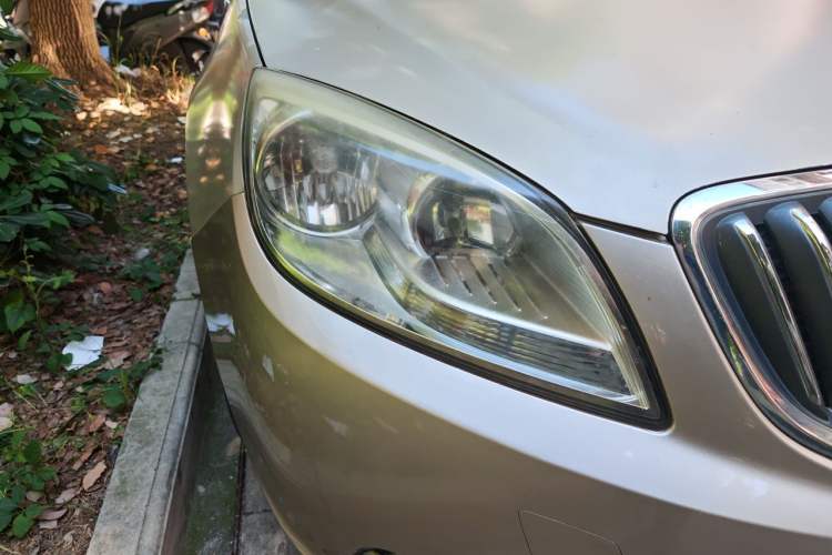 Used Buick GT 2013 GT 1.6L Automatic Fashion Edition Right Front Headlight