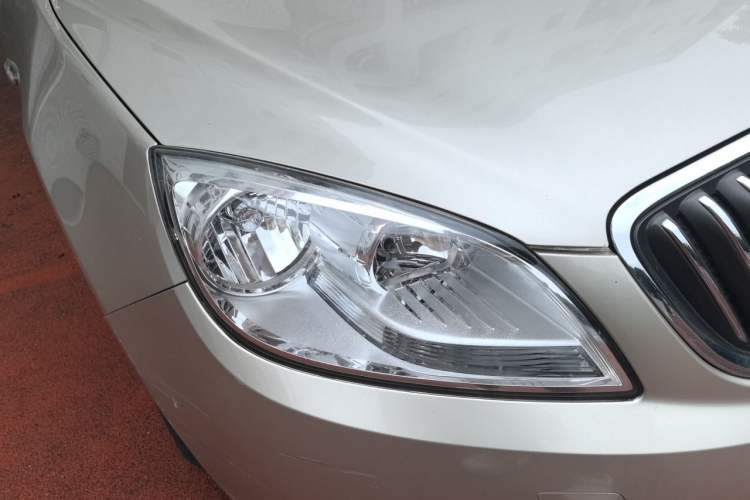 Used Buick GT 2013 GT 1.6L Manual Entry-Level Model Right Front Headlight