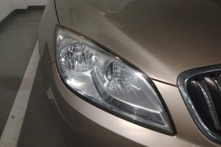 Used Buick GT 2013 GT 1.6L Automatic Fashion Edition Right Front Headlight