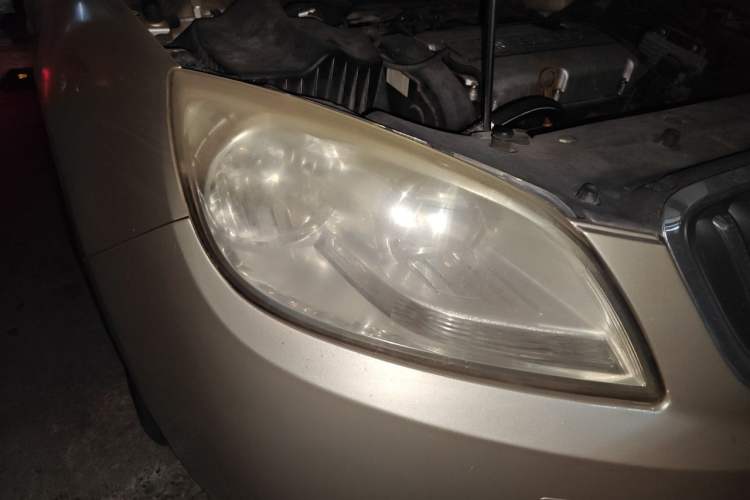 Used Buick GT 2013 GT 1.6L Automatic Fashion Edition Right Front Headlight