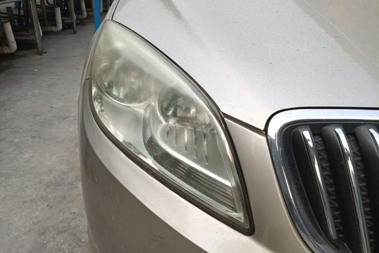 Used Buick GT 2013 GT 1.8L Automatic Fashion Edition Right Front Headlight