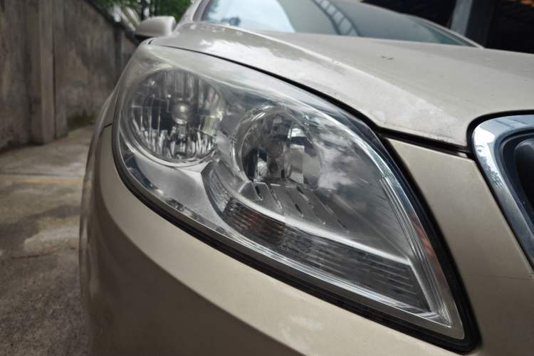 Used Buick GT 2013 GT 1.6L Automatic Fashion Edition Right Front Headlight