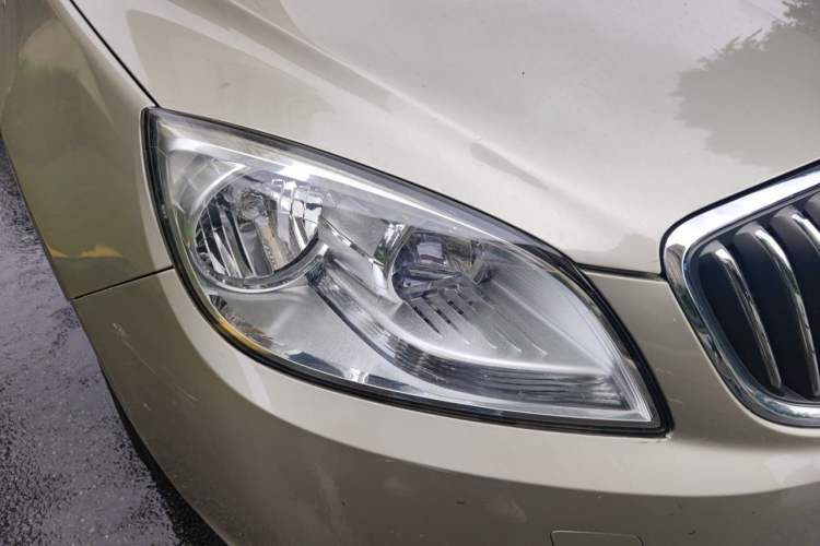 Used Buick GT 2013 GT 1.6L Automatic Fashion Edition Right Front Headlight