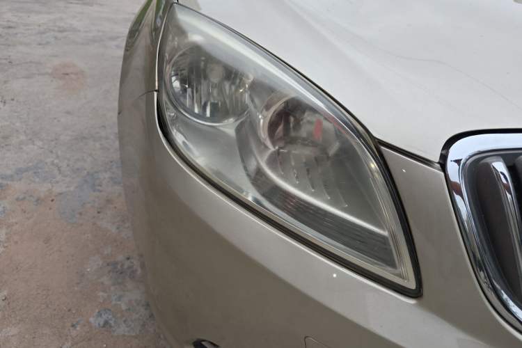 Used Buick GT 2013 GT 1.6L Automatic Fashion Edition Right Front Headlight