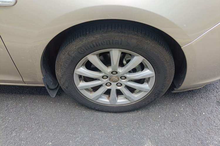 Used Buick GT 2013 GT 1.6L Manual Entry-Level Model Right Front Wheel Hub