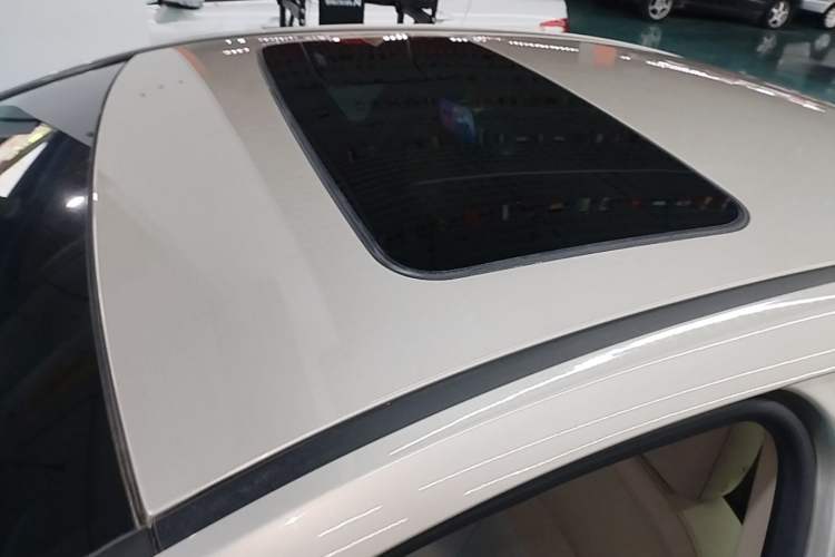 Used Buick GT 2013 GT 1.6L Automatic Fashion Edition Roof