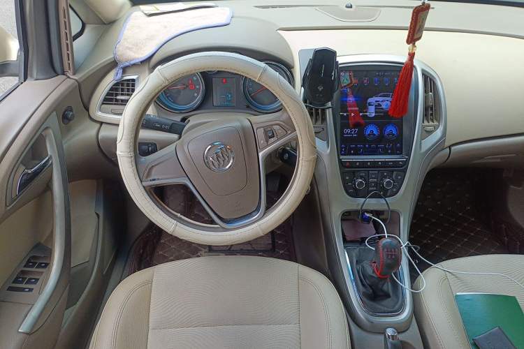 Used Buick GT 2013 GT 1.6L Manual Entry-Level Model Steering Wheel