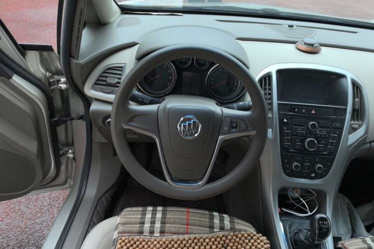 Used Buick GT 2013 GT 1.6L Manual Entry-Level Model Steering Wheel