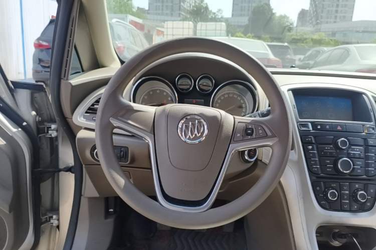 Used Buick GT 2013 GT 1.6L Manual Entry-Level Model Steering Wheel
