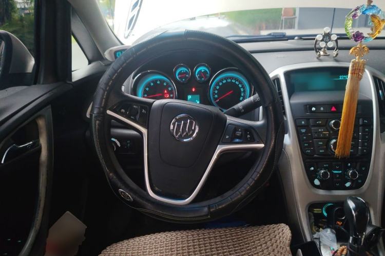 Used Buick GT 2013 GT 1.6T Automatic Fashion Sport Edition Steering Wheel