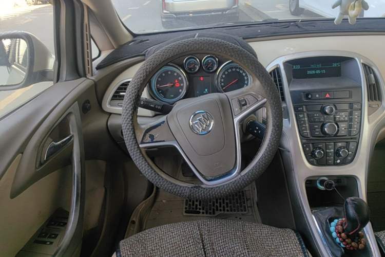 Used Buick GT 2013 GT 1.6L Manual Entry-Level Model Steering Wheel