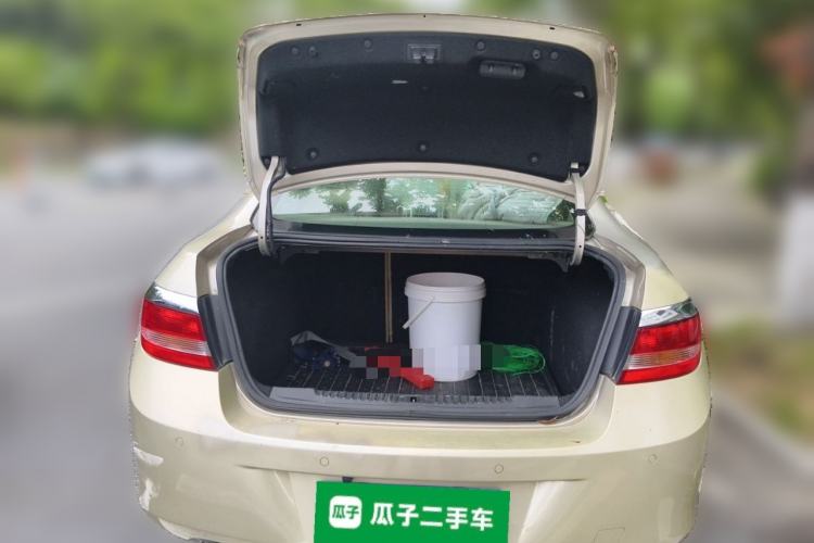 Used Buick GT 2013 GT 1.6L Automatic Fashion Edition Trunk