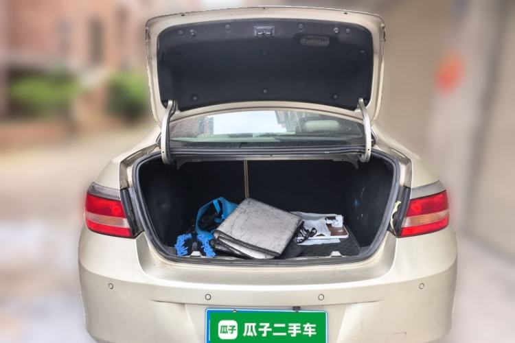Used Buick GT 2013 GT 1.6L Automatic Fashion Edition Trunk