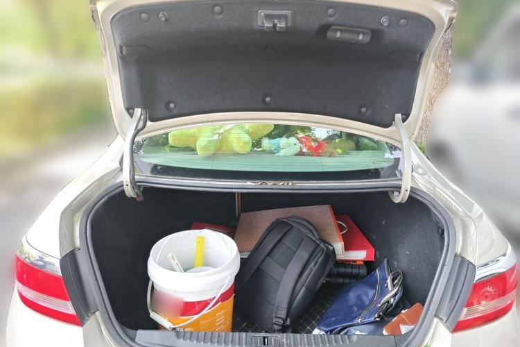 Used Buick GT 2013 GT 1.8L Automatic Fashion Edition Trunk