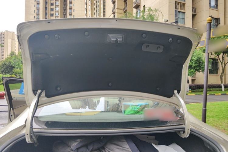 Used Buick GT 2013 GT 1.6L Automatic Fashion Edition Trunk