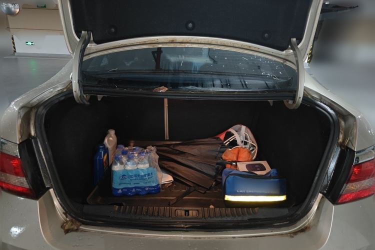Used Buick GT 2013 GT 1.6L Automatic Fashion Edition Trunk