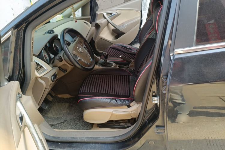 Used Buick GT 2014 XT 1.6L Manual Entry-Level Model Left Front Seat