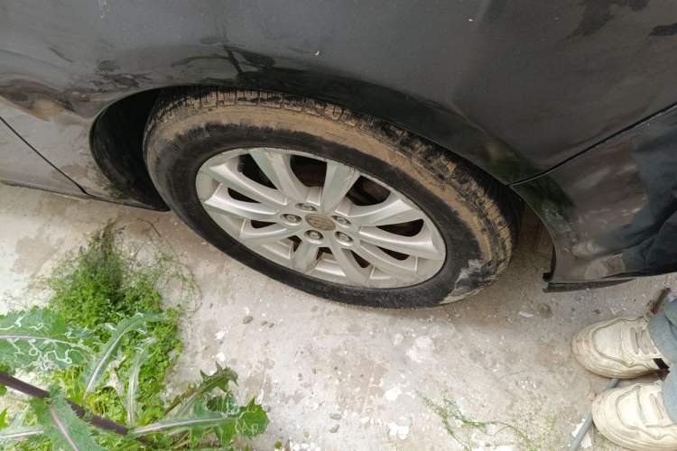 Used Buick GT 2014 XT 1.6L Manual Entry-Level Model Right Front Wheel Hub