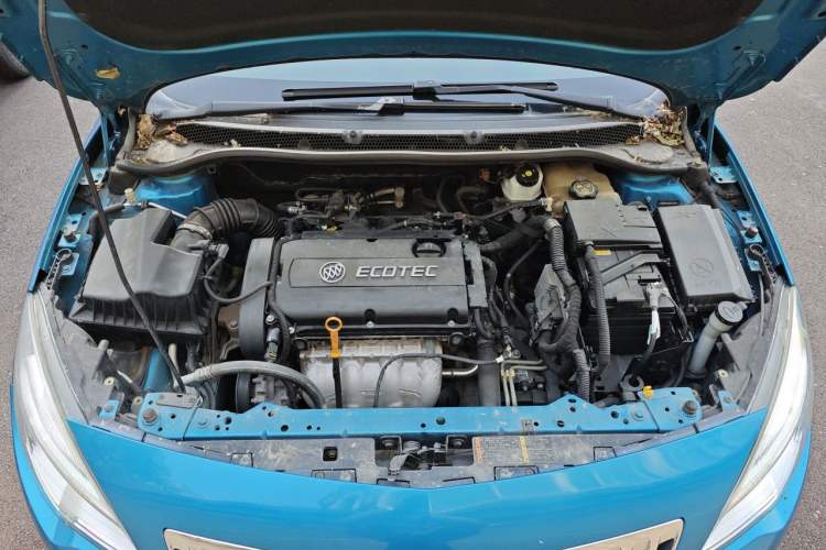 Used Buick GT 2014 XT 1.6L Automatic Fashion Edition Engine Bay