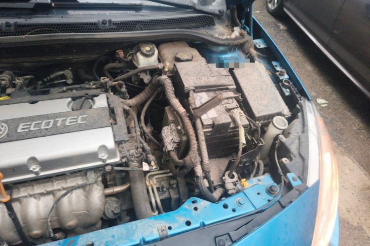 Used Buick GT 2014 XT 1.6L Automatic Comfort Edition Engine Bay Left