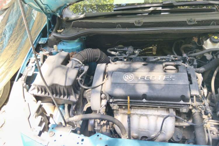 Used Buick GT 2014 XT 1.6L Automatic Fashion Edition Engine Bay Right