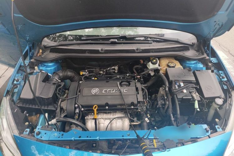 Used Buick GT 2014 XT 1.6L Manual Entry-Level Model Engine Bay