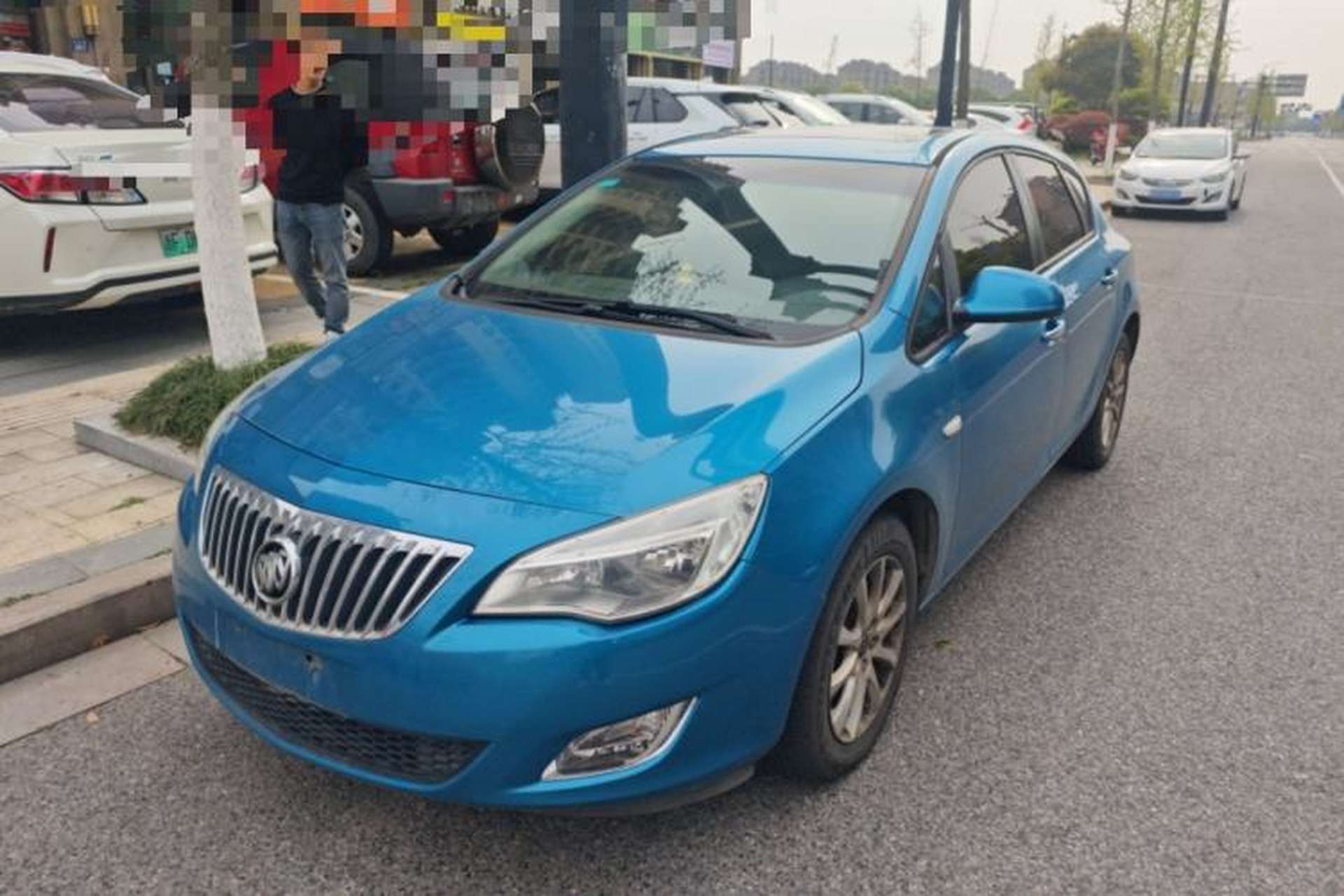 Used Buick GT 2014 XT 1.6L Automatic Fashion Edition Front Left 45 Deg