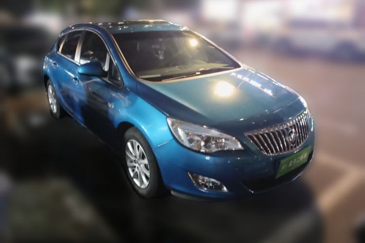 Used Buick GT 2014 XT 1.6L Automatic Fashion Edition Front Right 45 Deg