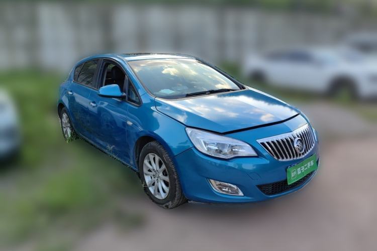 Used Buick GT 2014 XT 1.6L Automatic Fashion Edition Front Right 45 Deg