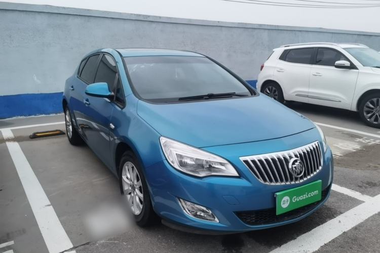 Used Buick GT 2014 XT 1.6L Automatic Fashion Edition Front Right 45 Deg
