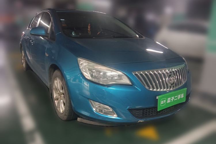 Used Buick GT 2014 XT 1.6L Automatic Fashion Edition Front Right 45 Deg