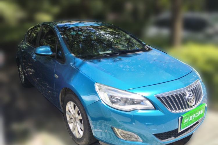 Used Buick GT 2014 XT 1.6L Automatic Fashion Edition Front Right 45 Deg