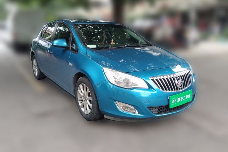 Used Buick GT 2014 XT 1.6L Automatic Comfort Edition Front Right 45 Deg