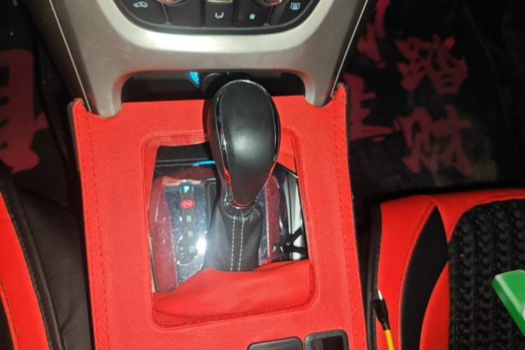 Used Buick GT 2014 XT 1.6L Automatic Fashion Edition Gear Lever